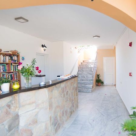 Belvedere Agia Marina  Bagian luar foto