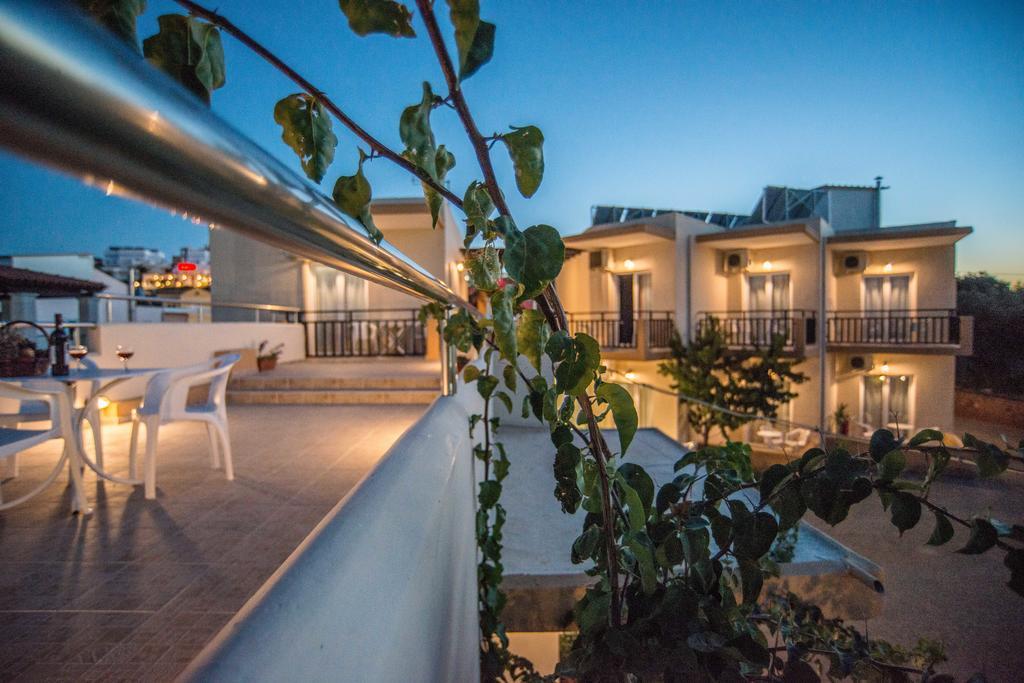 Belvedere Agia Marina  Bagian luar foto