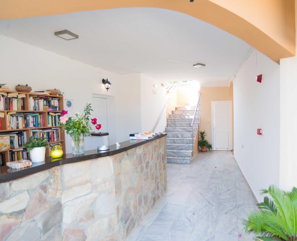 Belvedere Agia Marina  Bagian luar foto